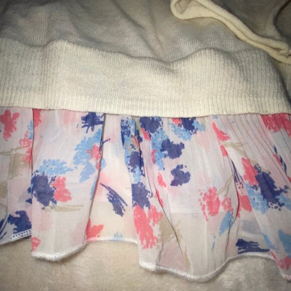 ELLE Long Sleeve Knit Sweater Tunic Top w/ Pretty Pink & Blue Floral Ruffle Hem - Picture 5 of 8